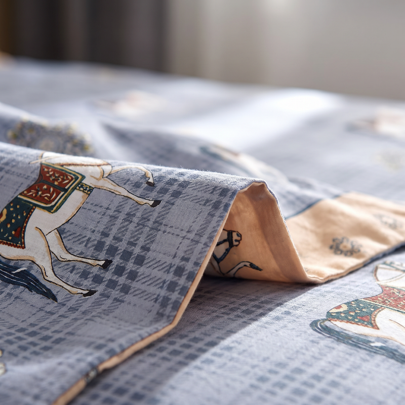 Lumière Pure Cotton Reversible Duvet Set  (220 Thread Count · 100% Cotton · Reversible Design)